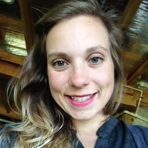 Meet your Posher, Kayla